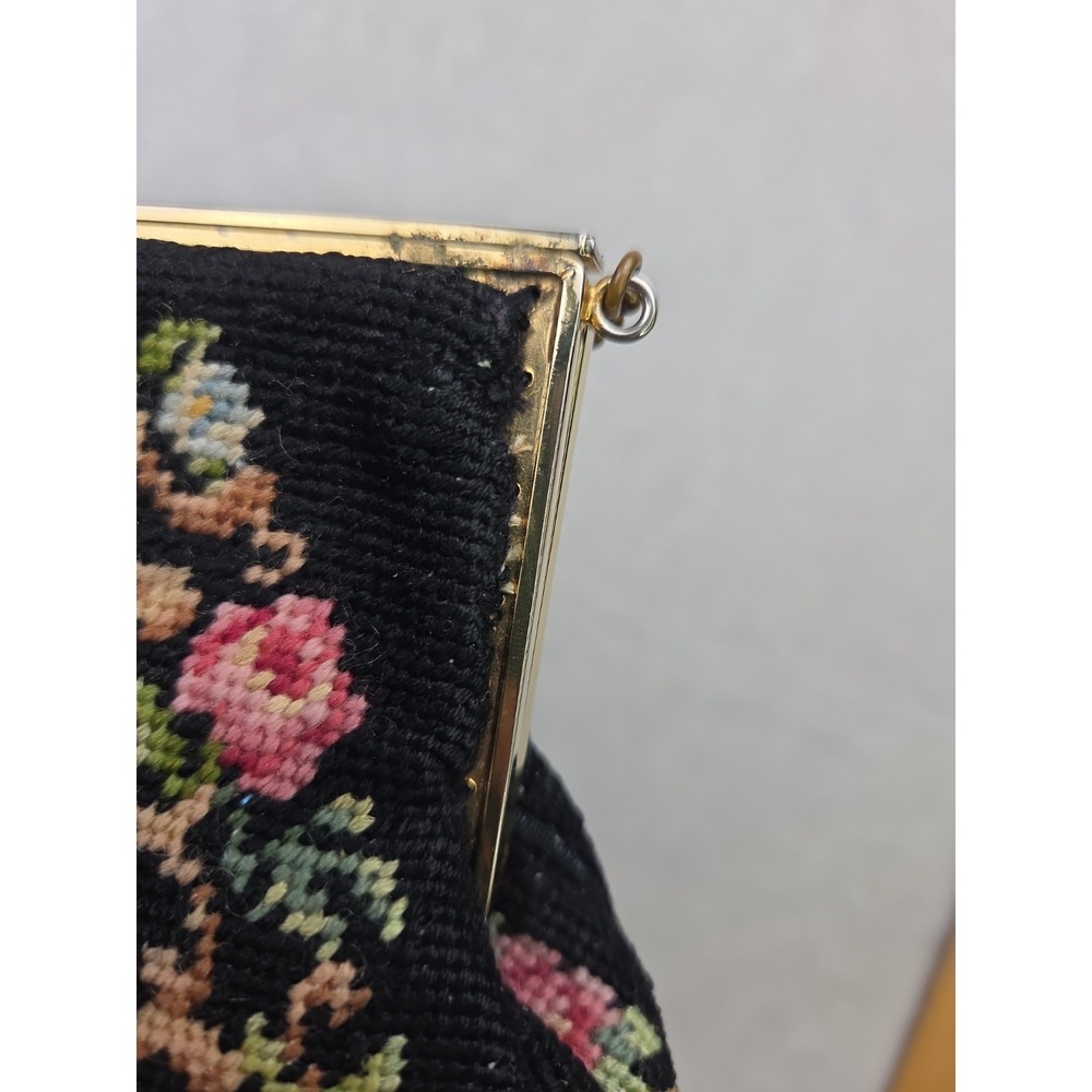 Vintage Handmade Needlepoint Petit Point Floral Hand Bag Purse Black Chain Strap - Picture 15 of 16